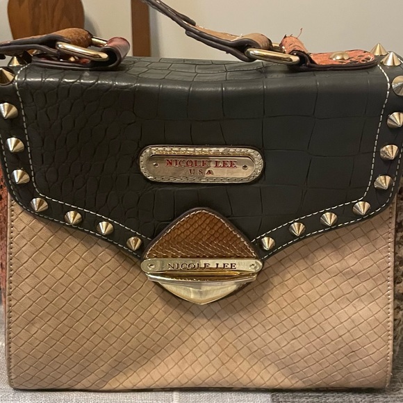 Cute Nichole Lee , leather pocket book - Picture 3 of 3